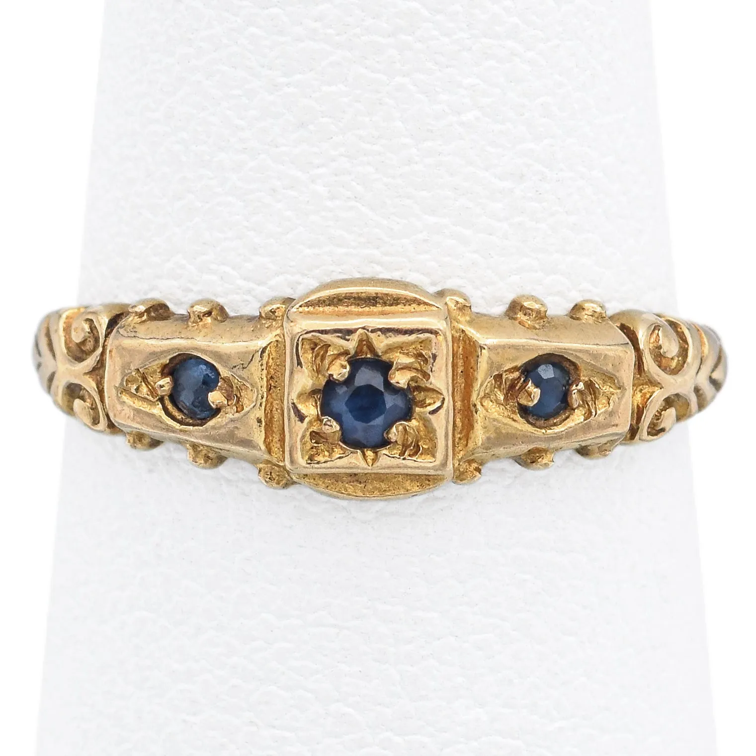 Antique 9K Yellow Gold Sapphire Band Ring Size 5.5