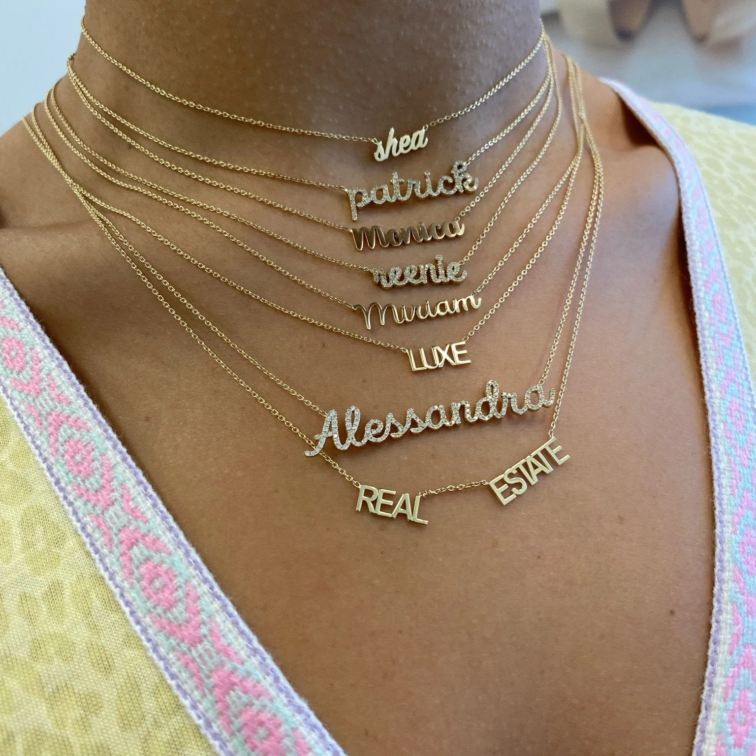 Single Name Necklace