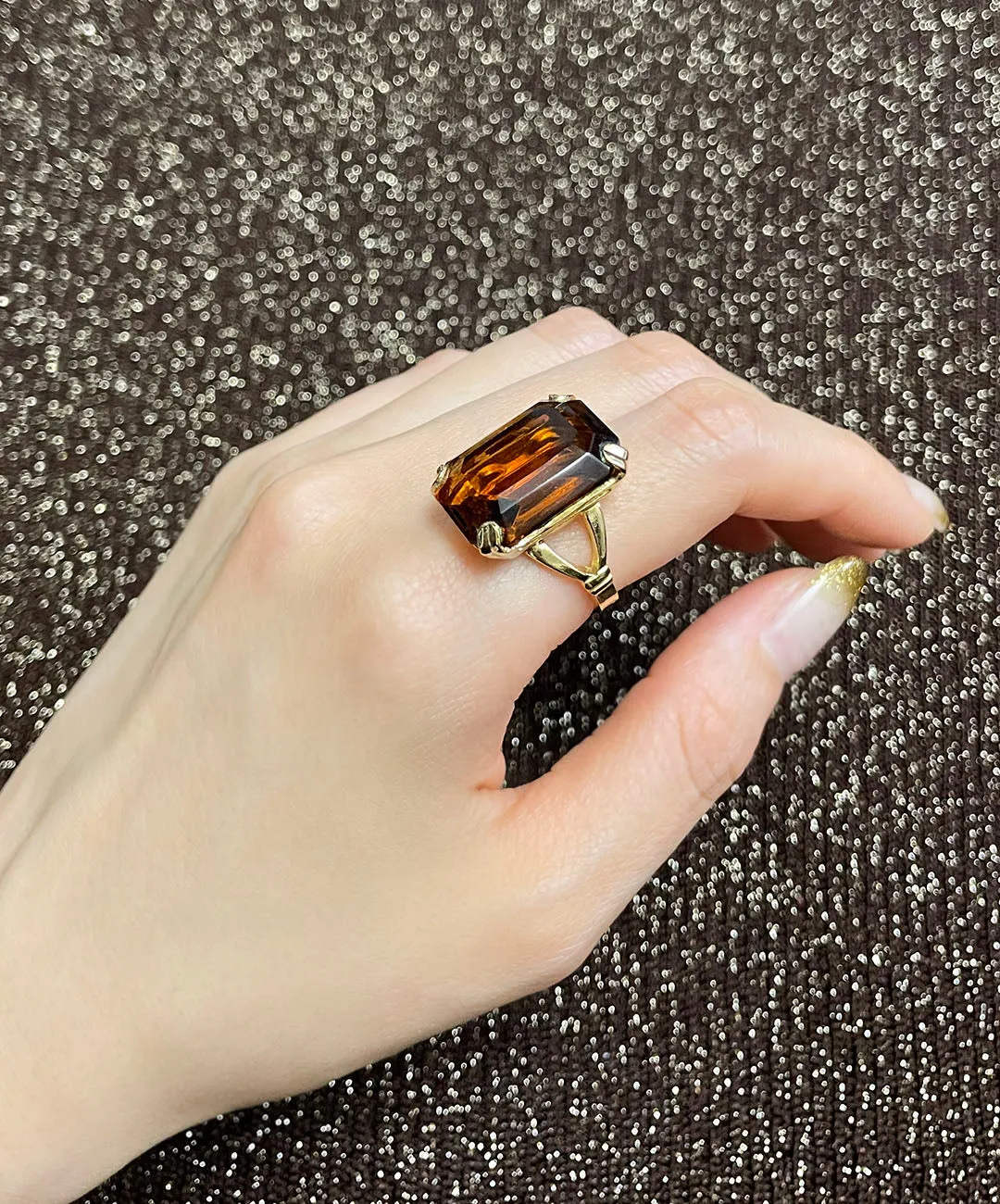 【USA輸入】ヴィンテージ AVON ブラウン ビジュー リング/Vintage AVON Brown Bijou Ring