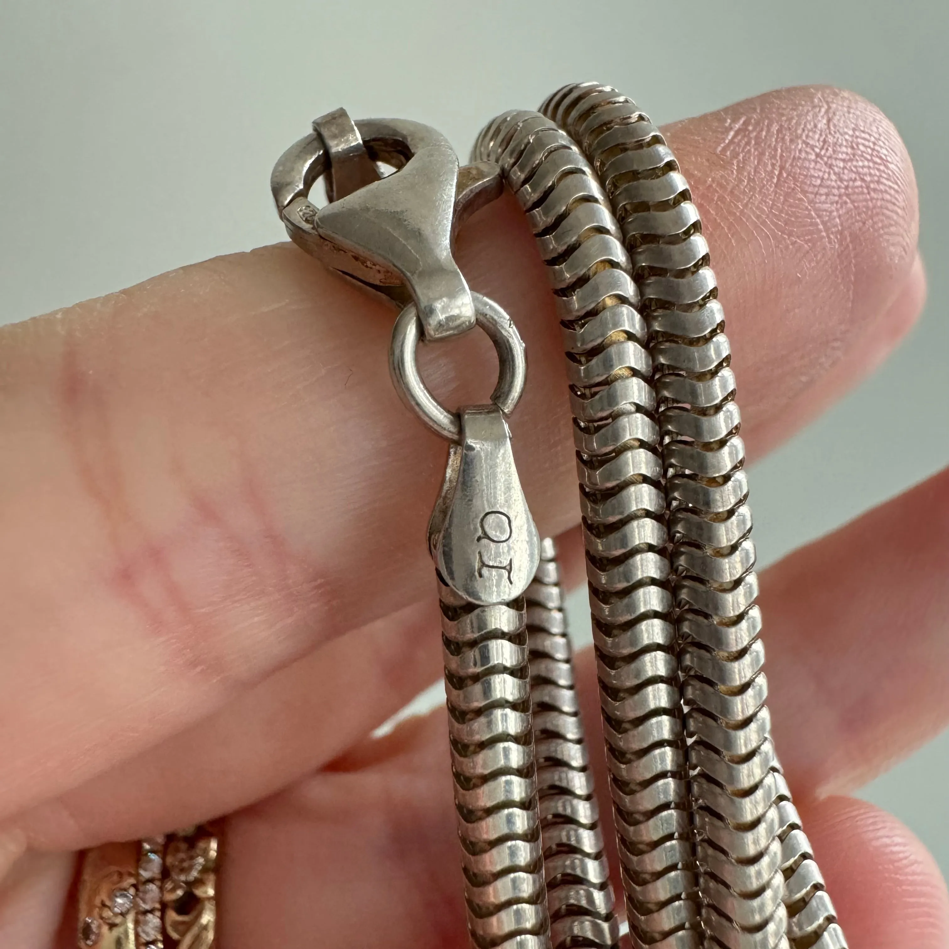 V I N T A G E // longest snake / sterling silver slinky round snake chain / 30, 25g