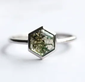 Zuri Hexagon Moss Agate Ring